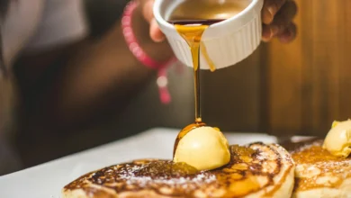 How to Substitute Maple Syrup for Sugar
